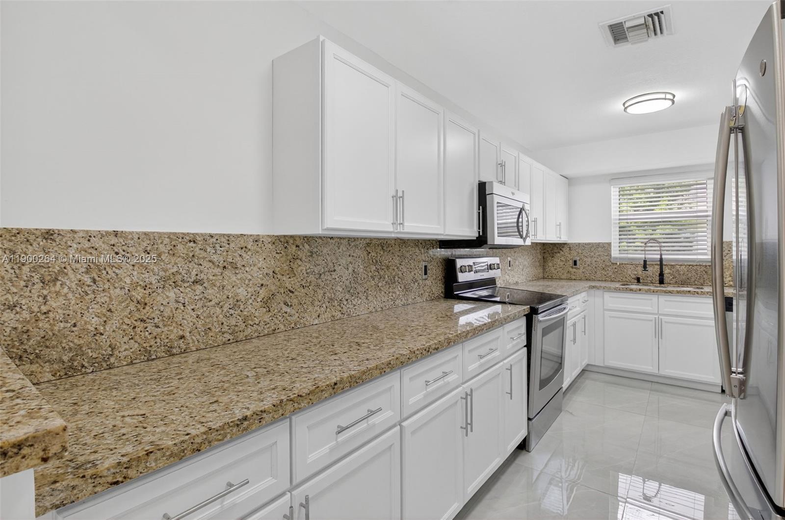 DELRAY GARDEN ESTATES 3 - Residential Lease