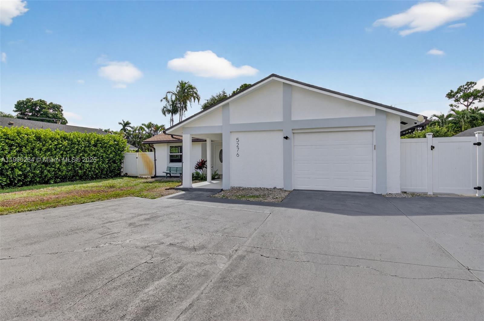 DELRAY GARDEN ESTATES 3 - Residential Lease