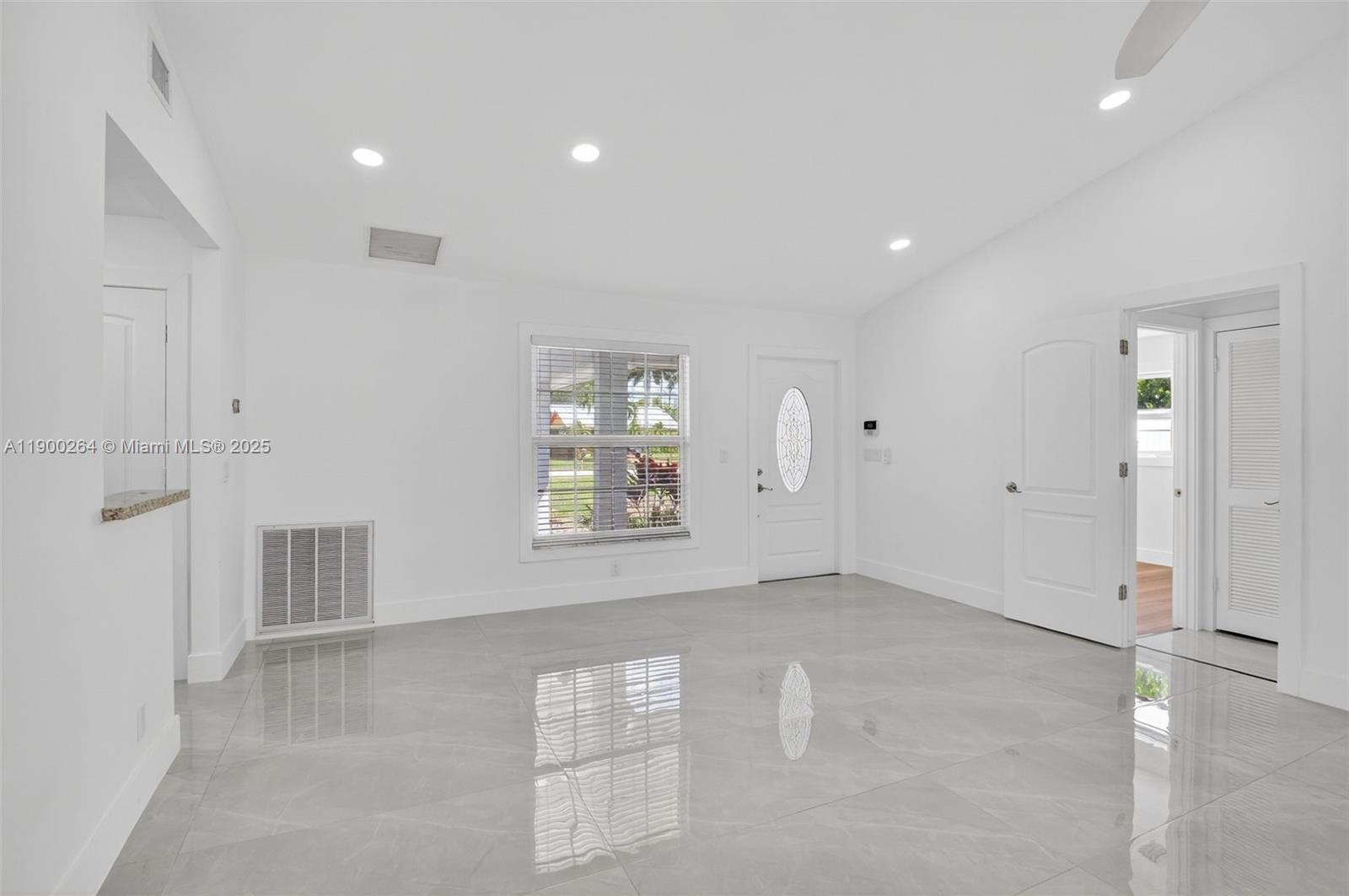 DELRAY GARDEN ESTATES 3 - Residential Lease