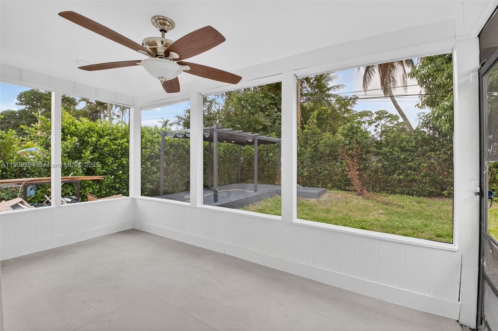 DELRAY GARDEN ESTATES 3 - Residential Lease