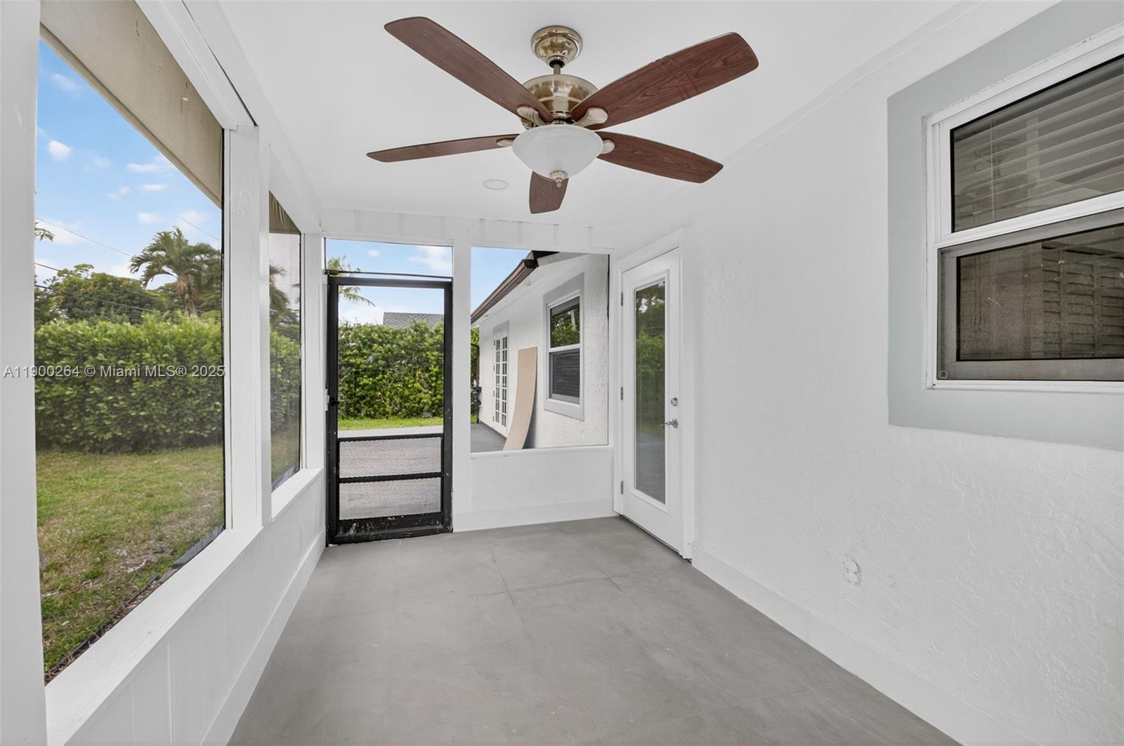 DELRAY GARDEN ESTATES 3 - Residential Lease
