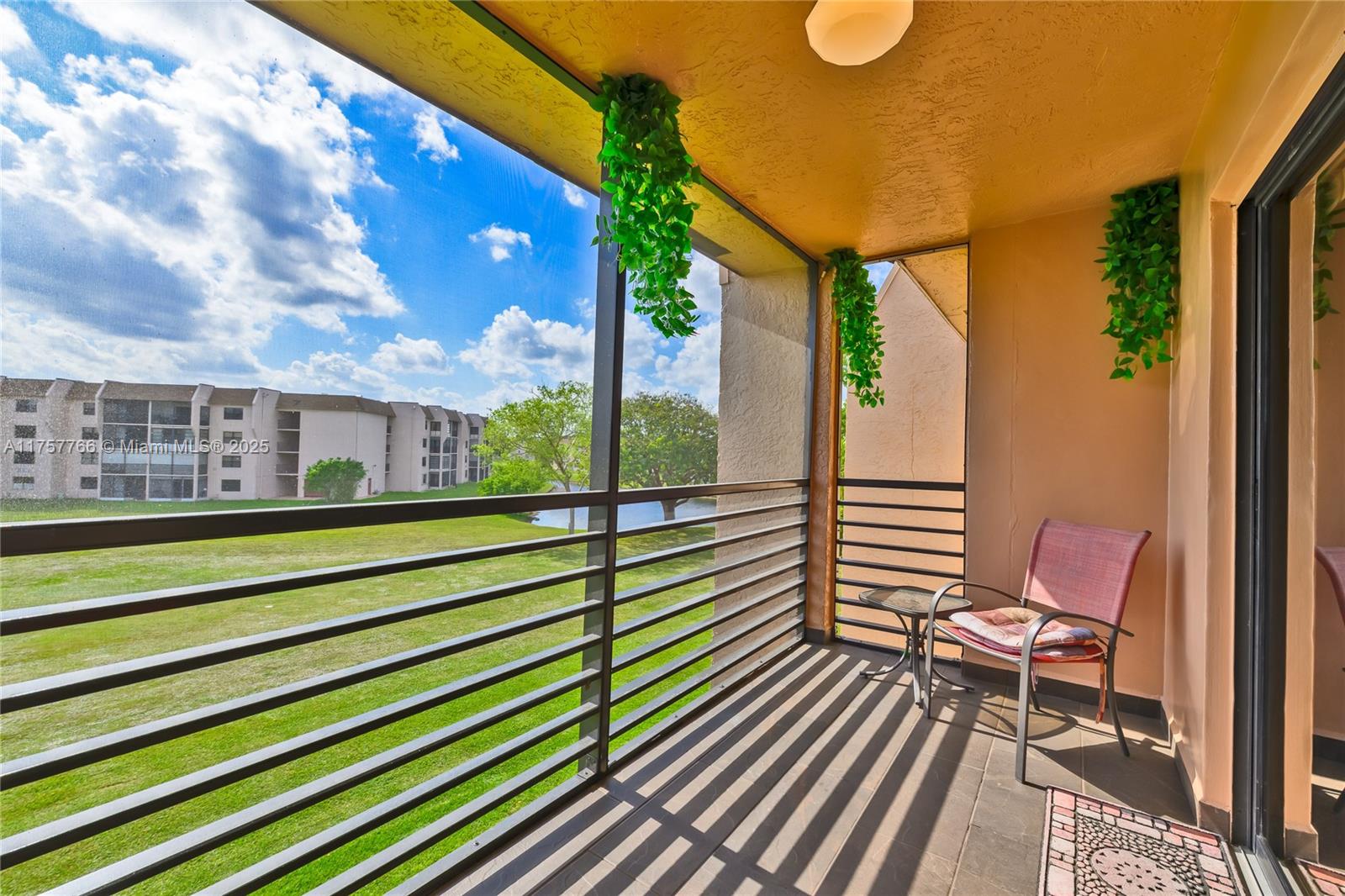 Property for Sale at 2941 N Nob Hill Rd 311, Sunrise, Miami-Dade County, Florida - Bedrooms: 2 
Bathrooms: 2  - $142,000