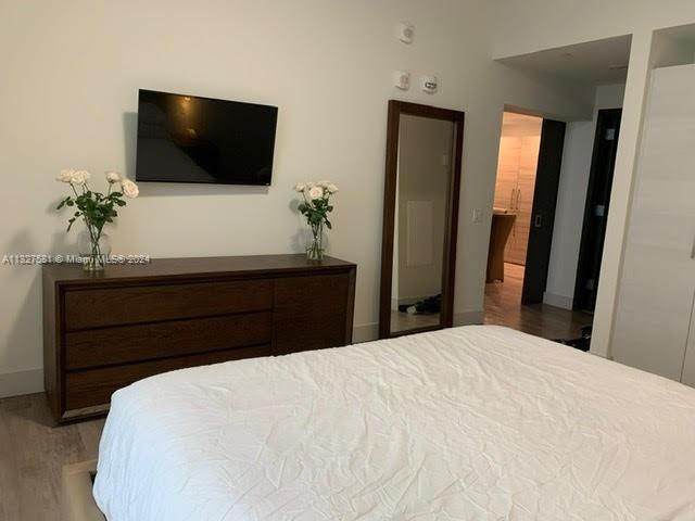 COSTA HOLLYWOOD CONDO - Residential