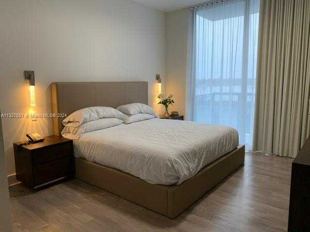 COSTA HOLLYWOOD CONDO - Residential