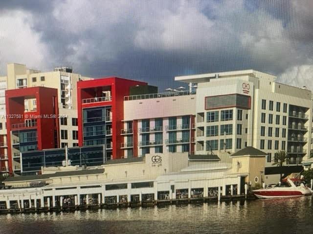 COSTA HOLLYWOOD CONDO - Residential