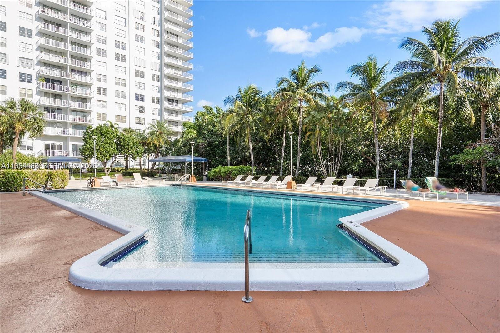 ADMIRALS PORT CONDO WEST - Residential