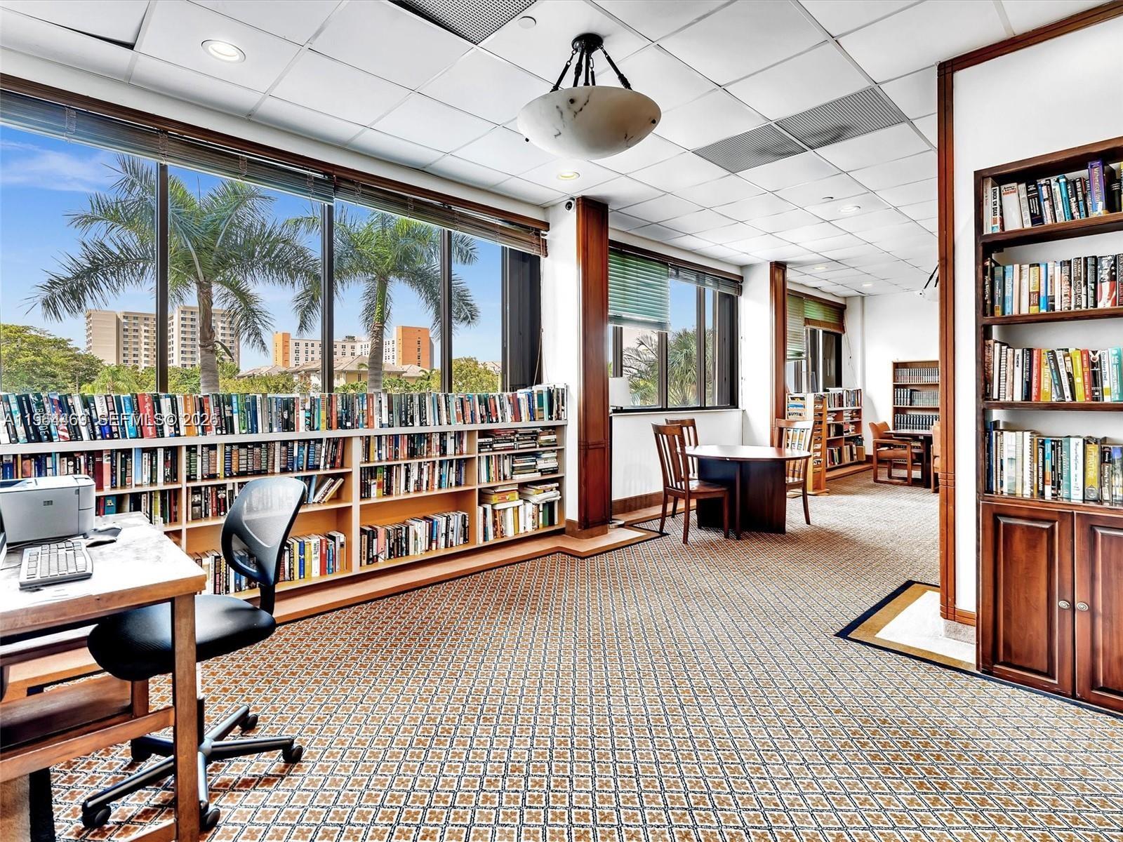 ADMIRALS PORT CONDO WEST - Residential