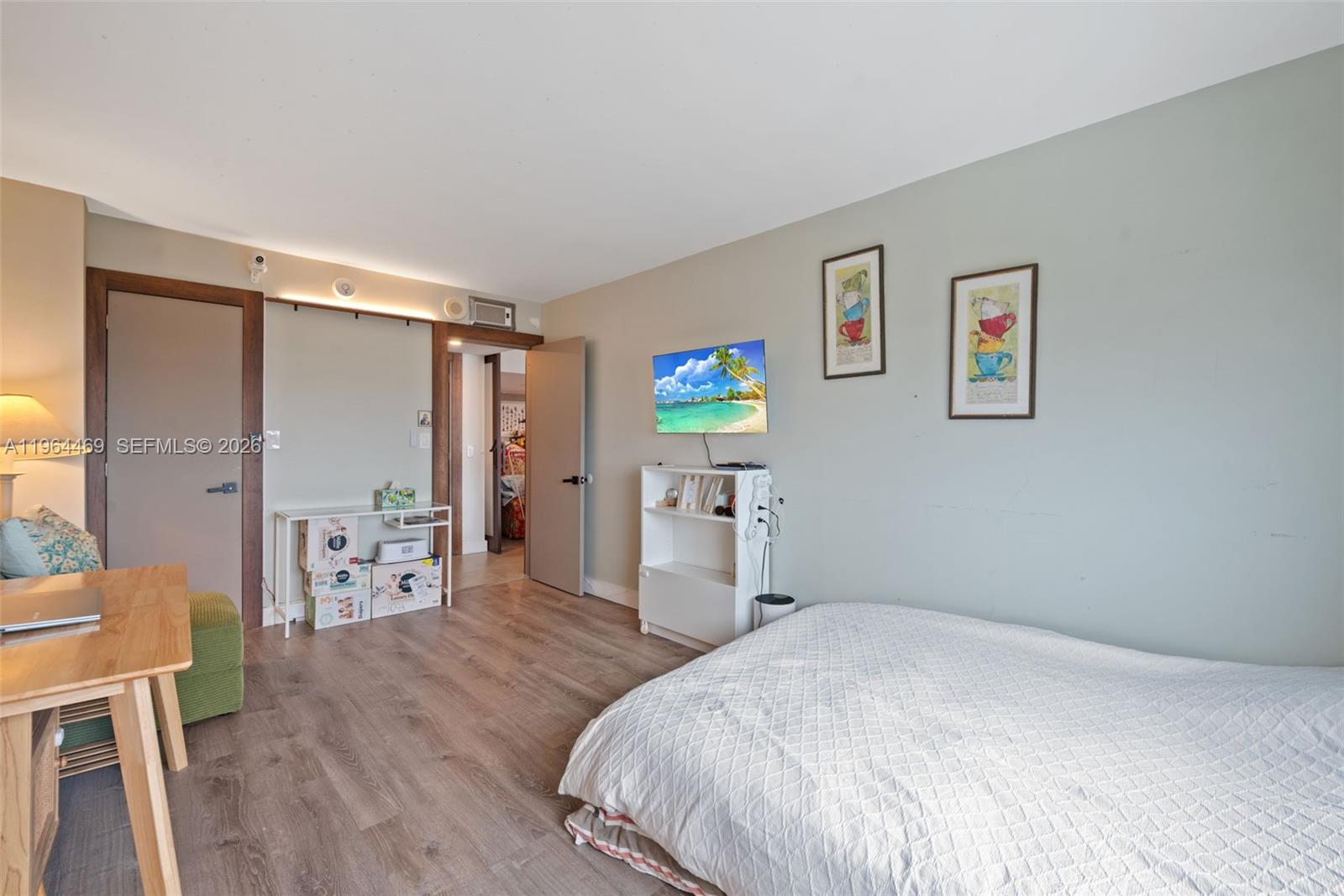 ADMIRALS PORT CONDO WEST - Residential