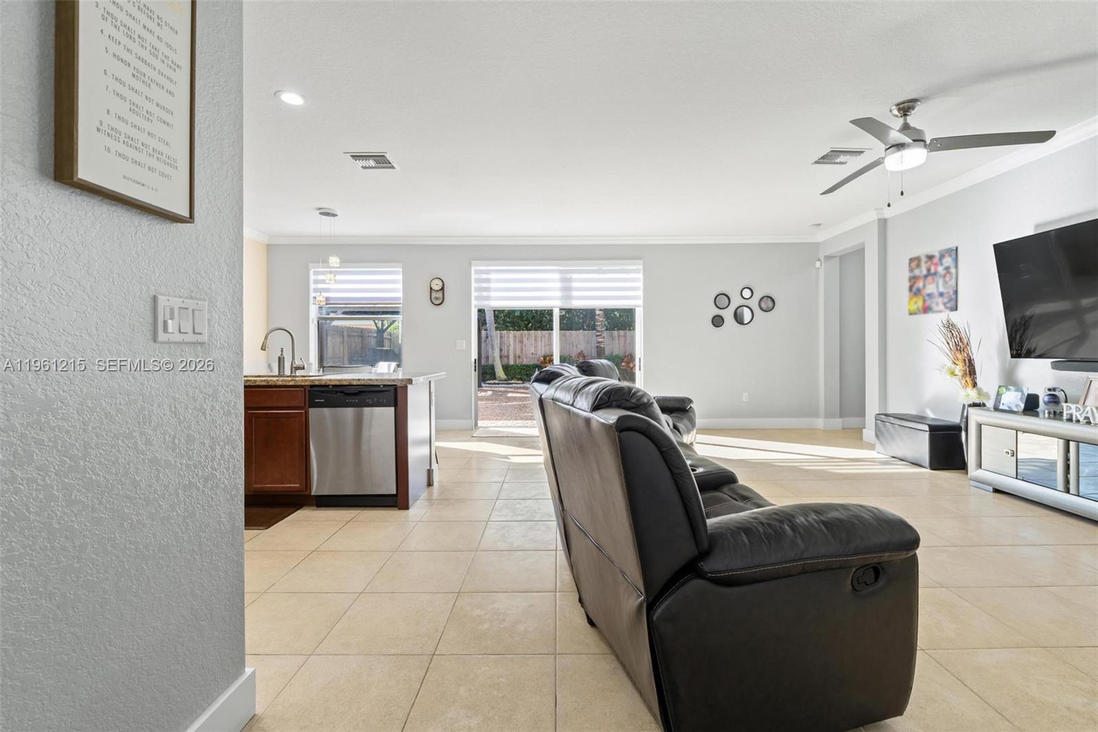 COUNTRY GARDENS SOUTH - Residential