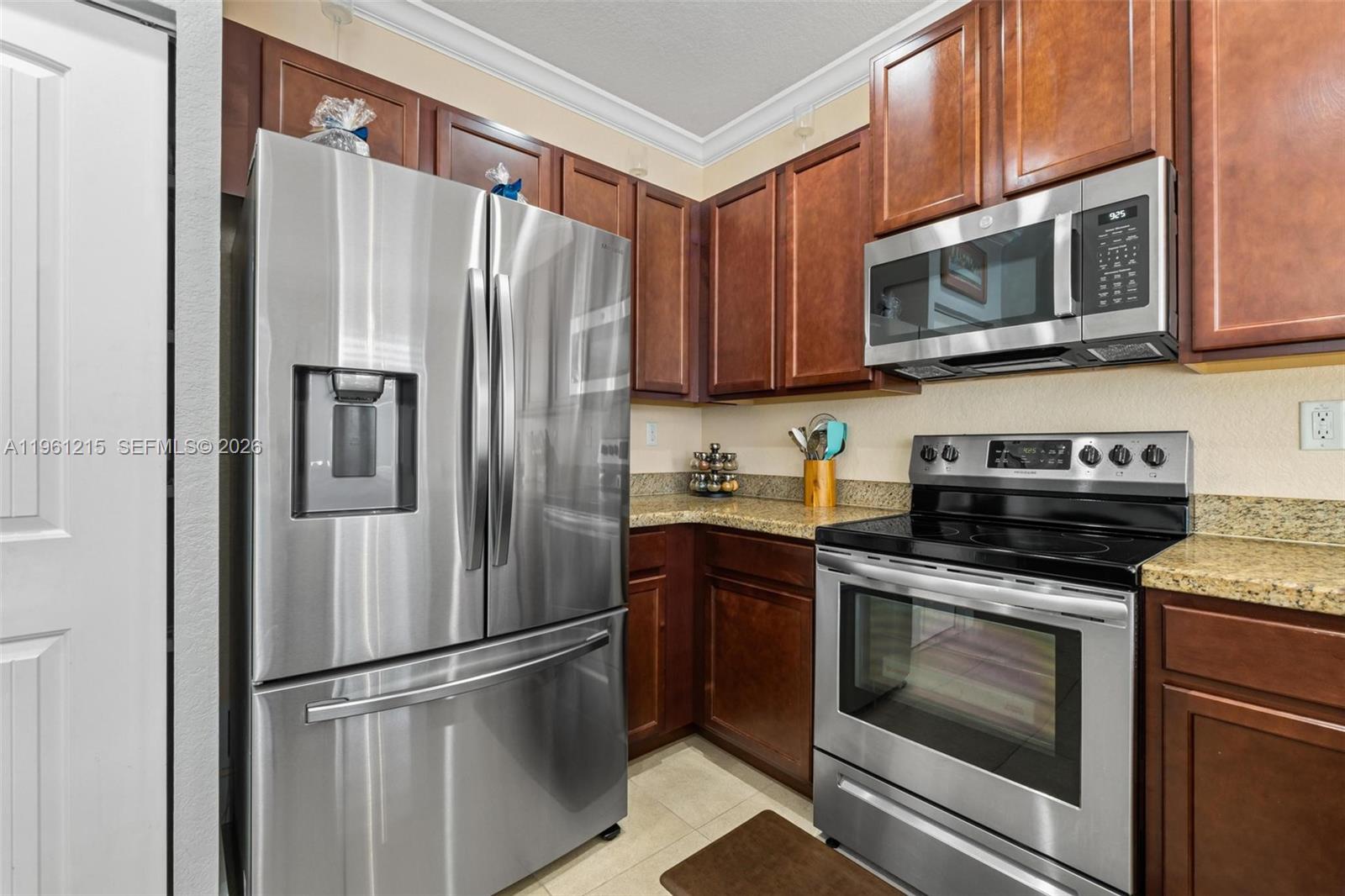 COUNTRY GARDENS SOUTH - Residential