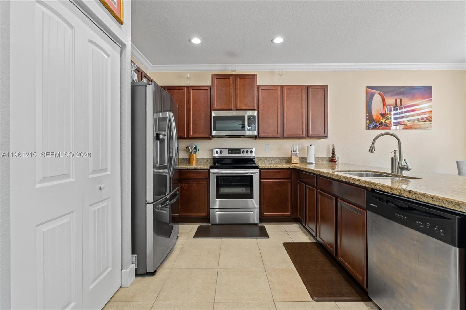 COUNTRY GARDENS SOUTH - Residential