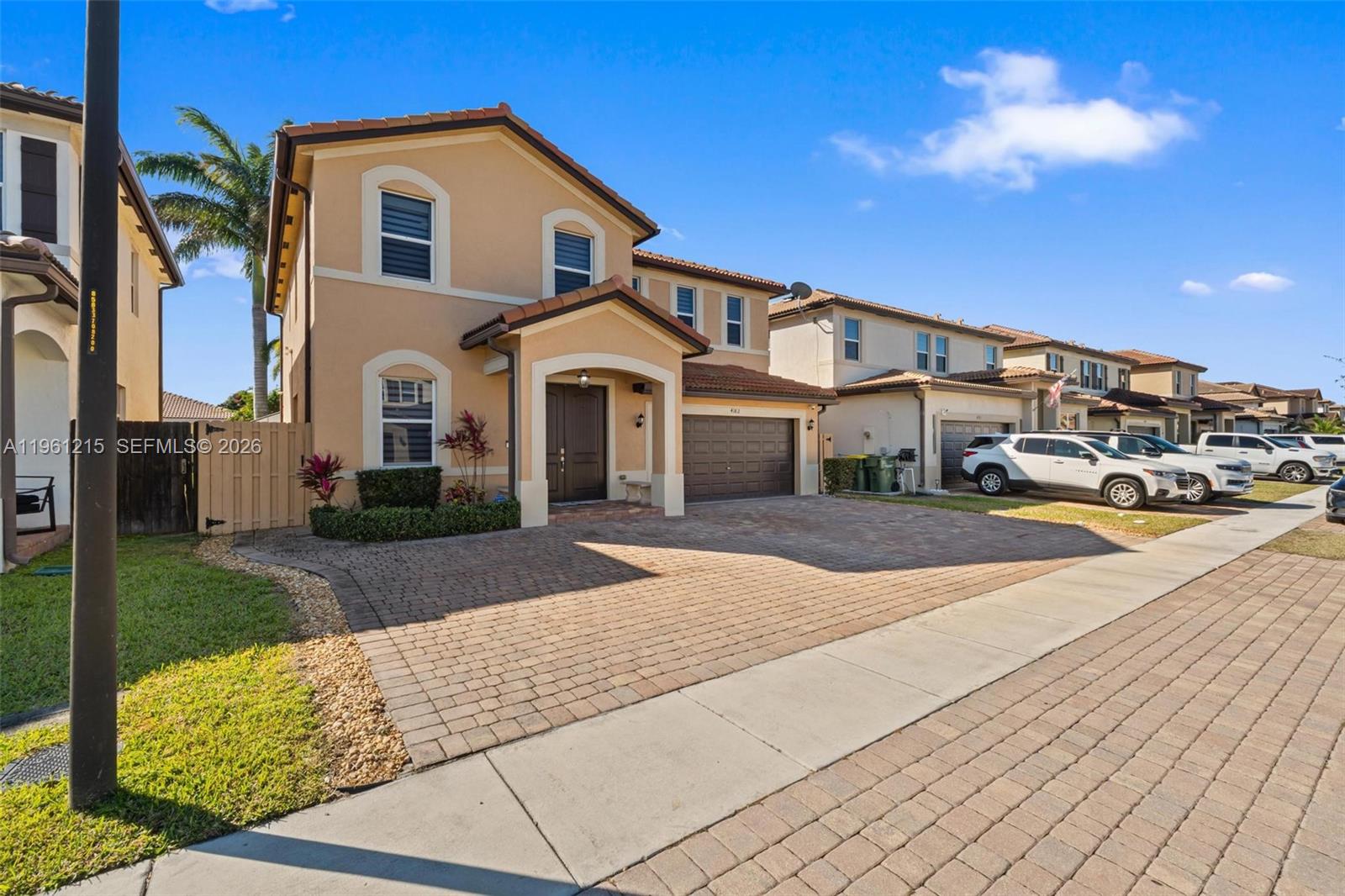 COUNTRY GARDENS SOUTH - Residential