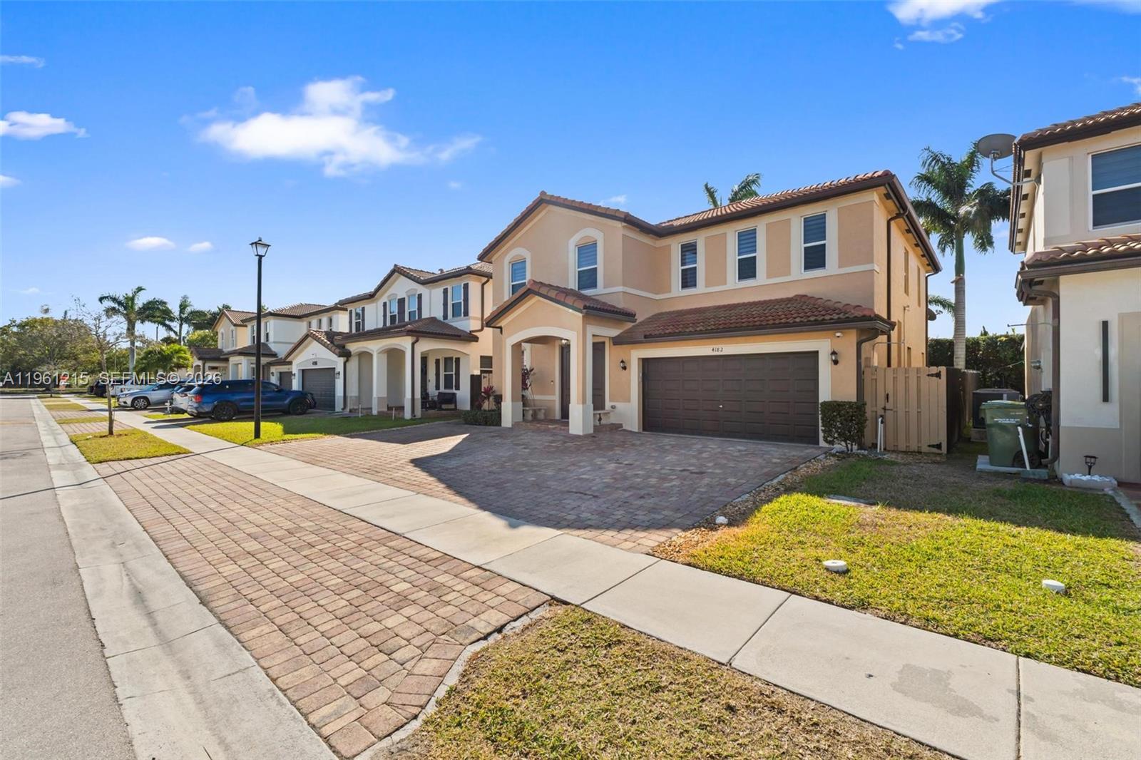 COUNTRY GARDENS SOUTH - Residential