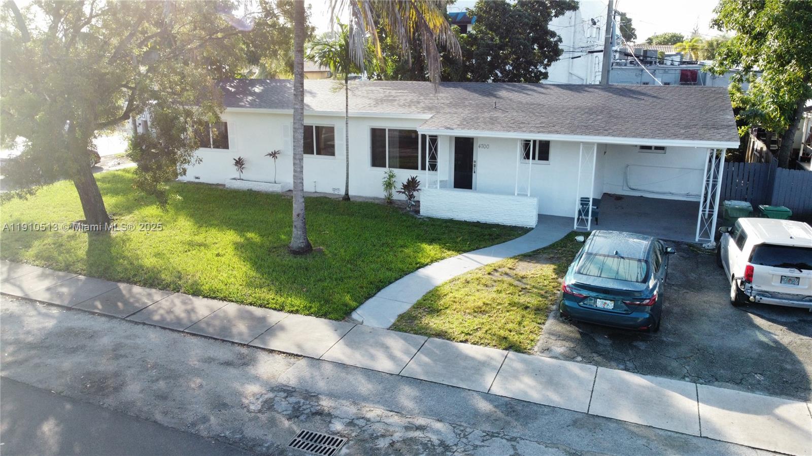 BOWMAN HEIGHTS - Residential Lease