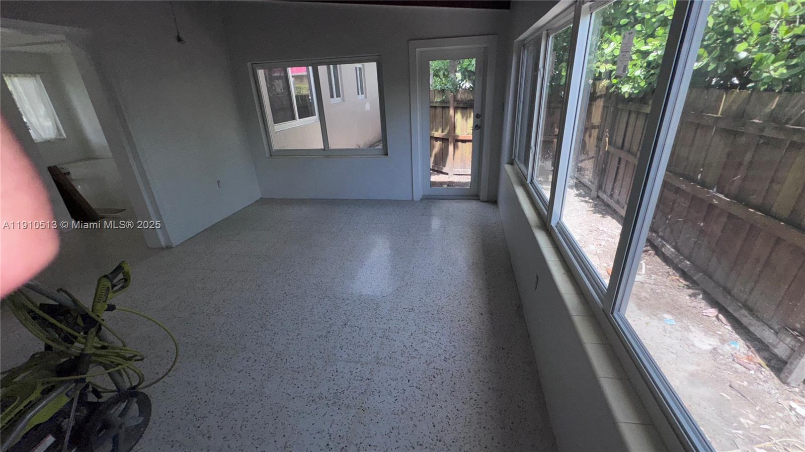 BOWMAN HEIGHTS - Residential Lease