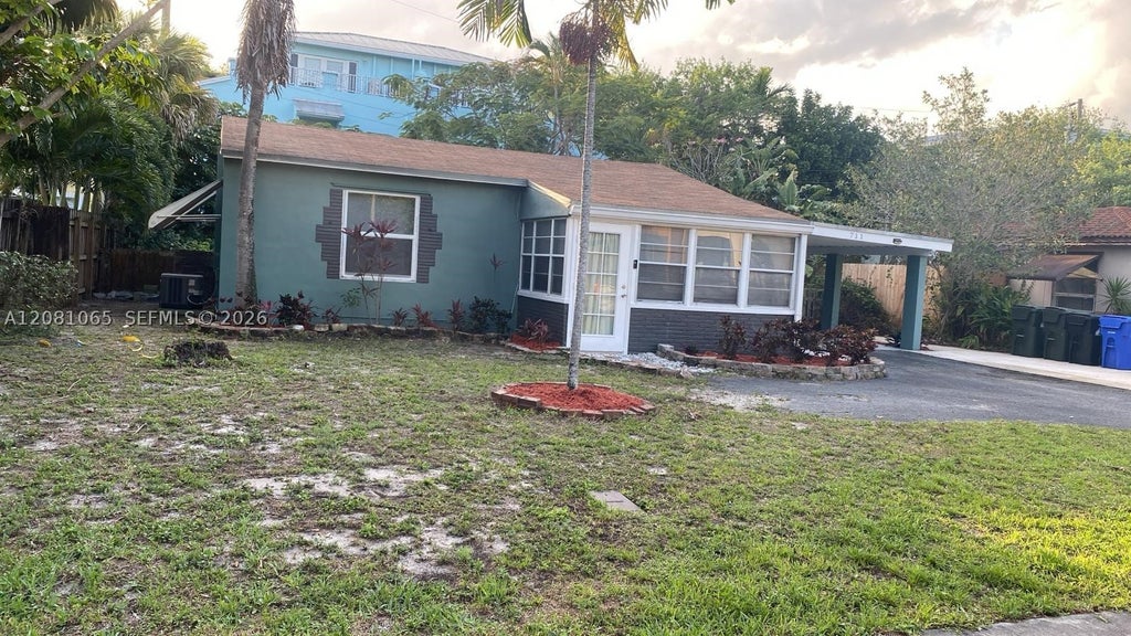 Photo of 711 SW 9th Ave, Fort Lauderdale, FL 33315 (MLS # A12081065)