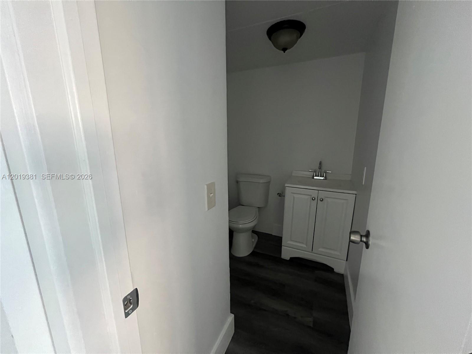 VERSAILLE GARDENS I CONDO - Residential Lease