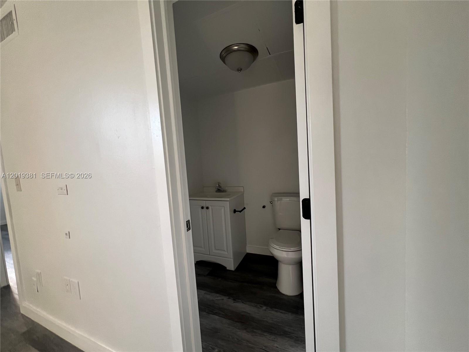 VERSAILLE GARDENS I CONDO - Residential Lease