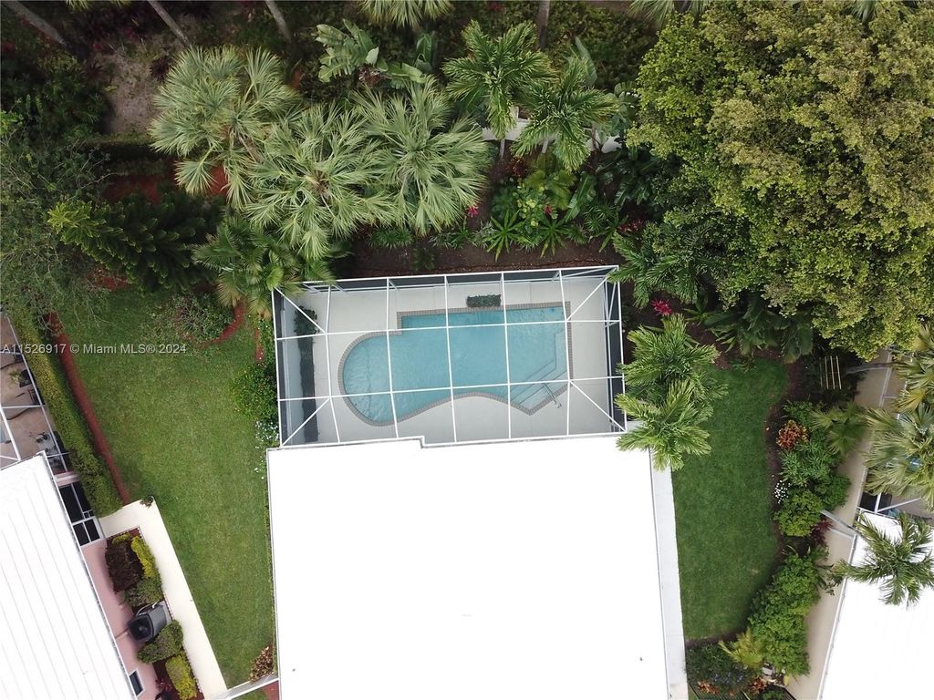 Photo of 8563 Wakefield Dr, Palm Beach Gardens, FL 33410 (MLS # A11526917)