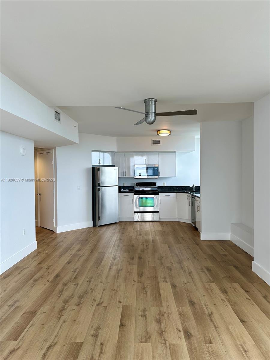 THE WAVERLY AT SOUTH BEAC - Residential