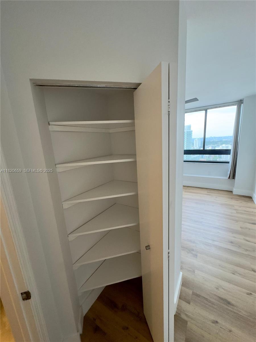 THE WAVERLY AT SOUTH BEAC - Residential