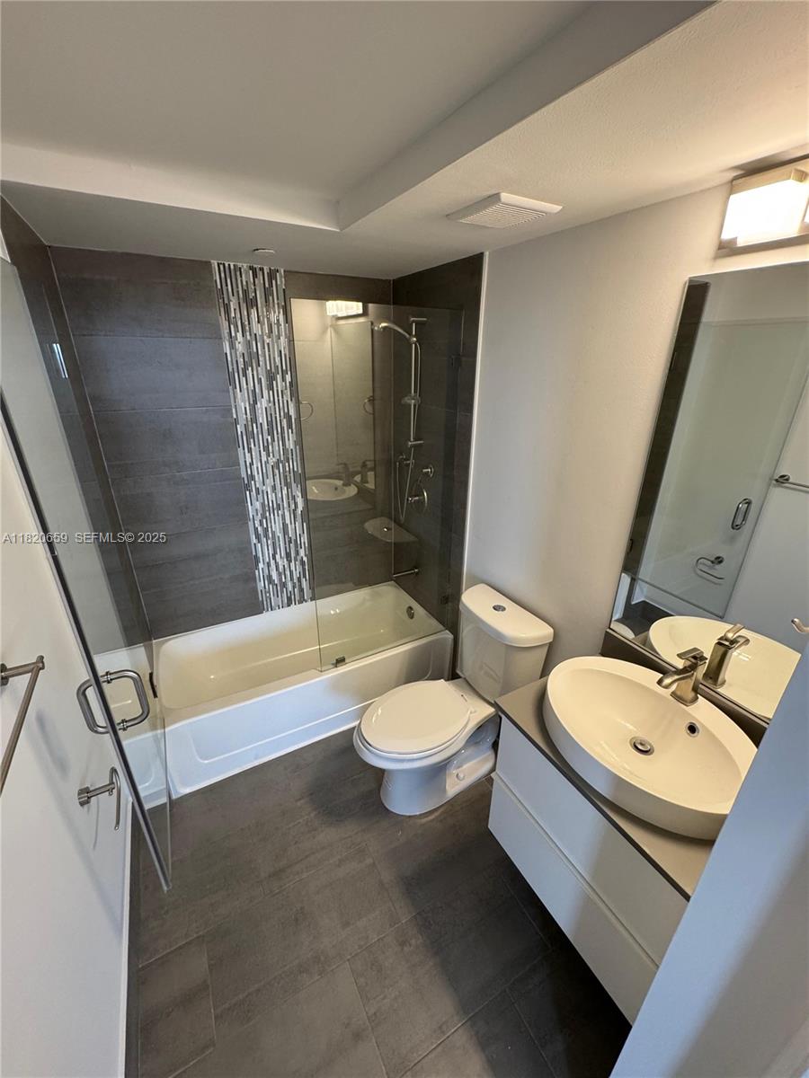 THE WAVERLY AT SOUTH BEAC - Residential