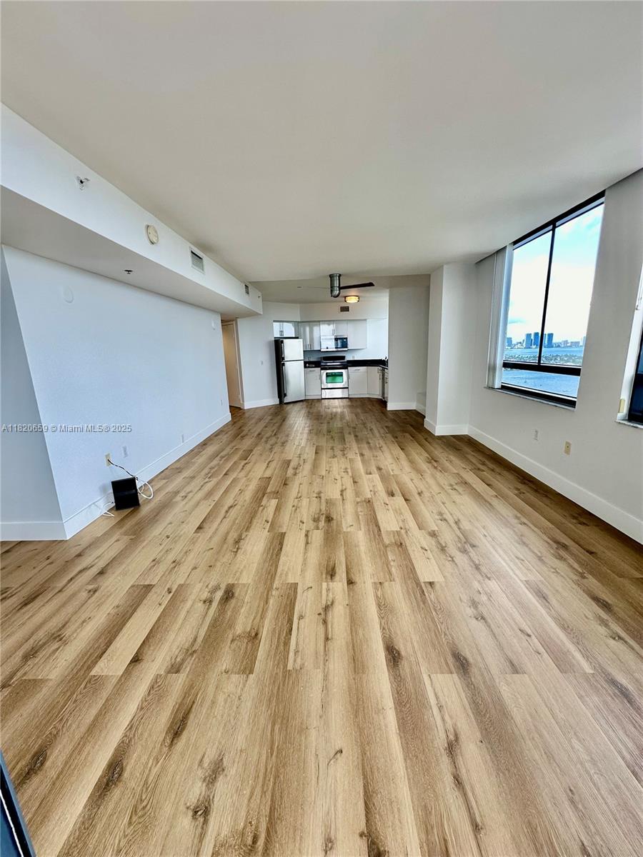 THE WAVERLY AT SOUTH BEAC - Residential