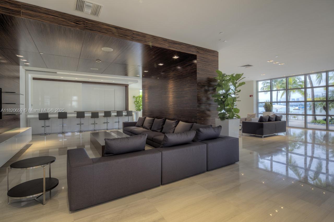 THE WAVERLY AT SOUTH BEAC - Residential