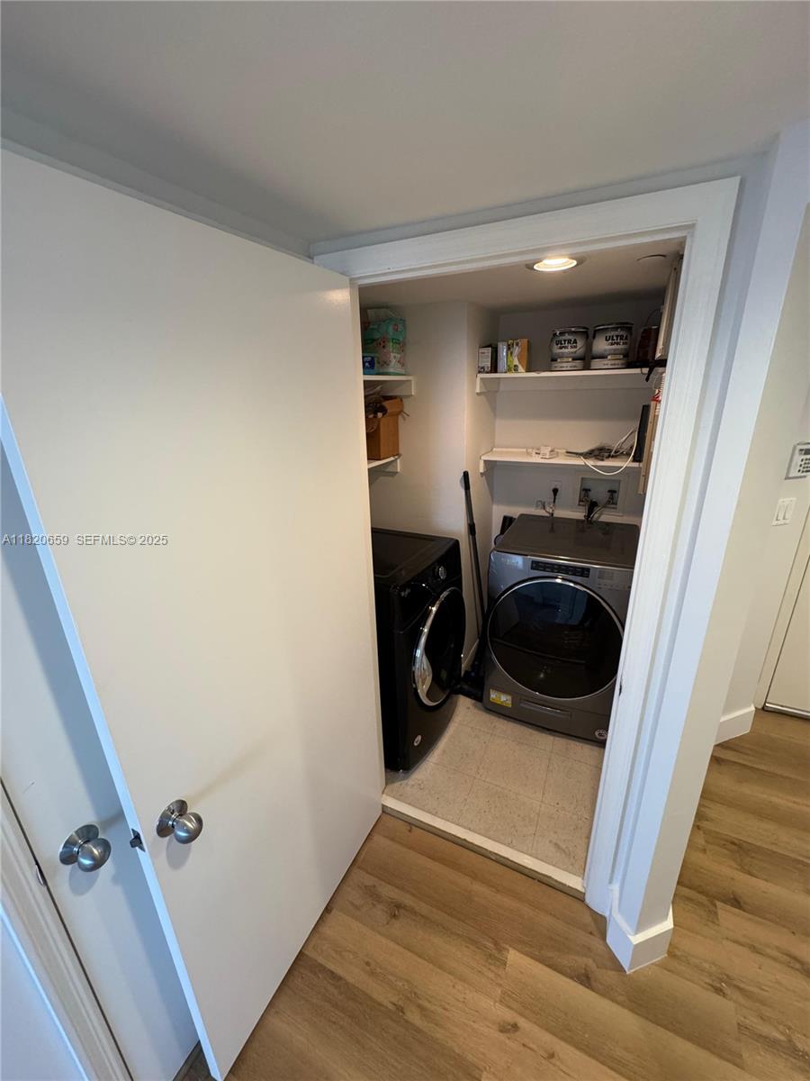 THE WAVERLY AT SOUTH BEAC - Residential