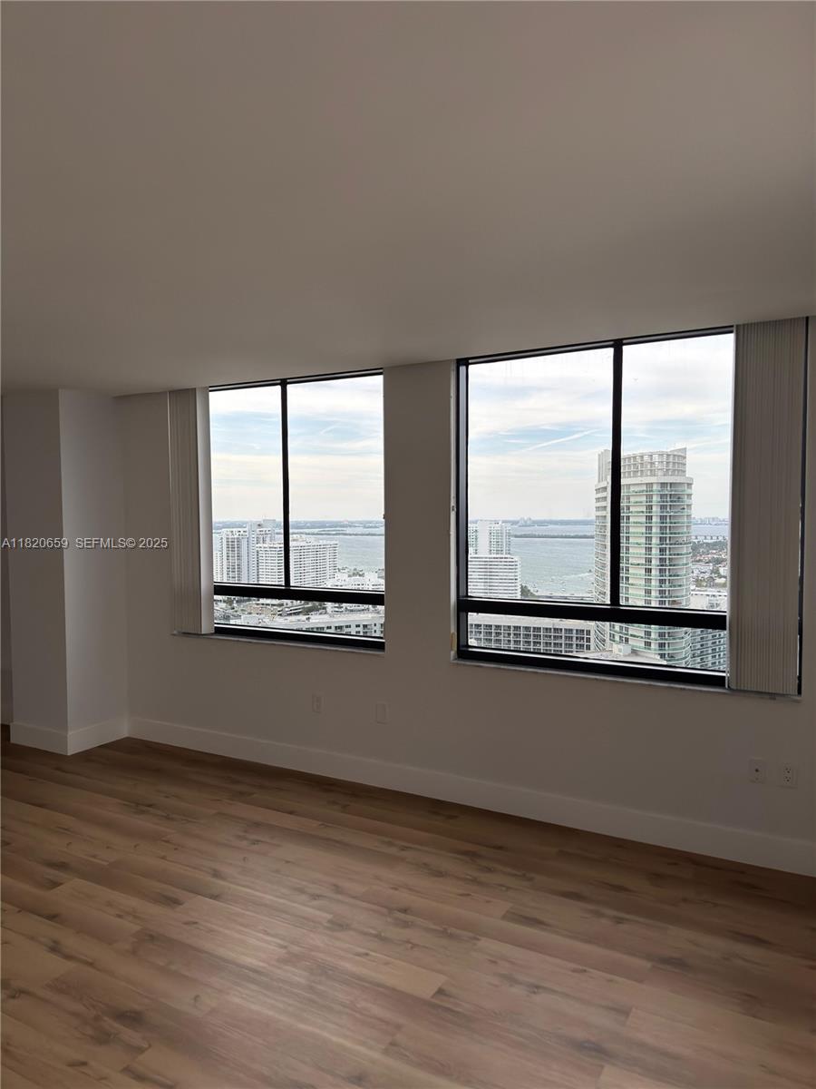 THE WAVERLY AT SOUTH BEAC - Residential