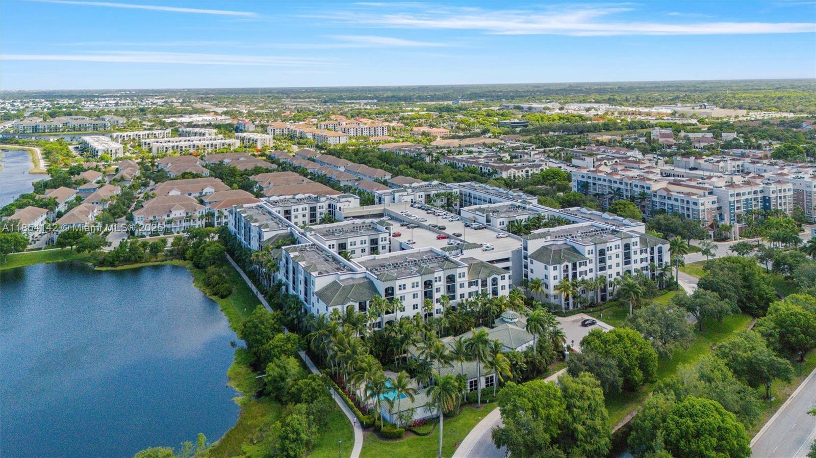 VIZCAYA LAKES CONDO - Residential Lease