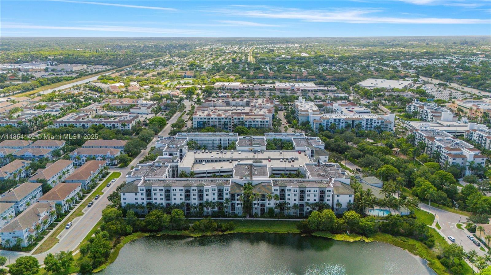 VIZCAYA LAKES CONDO - Residential Lease