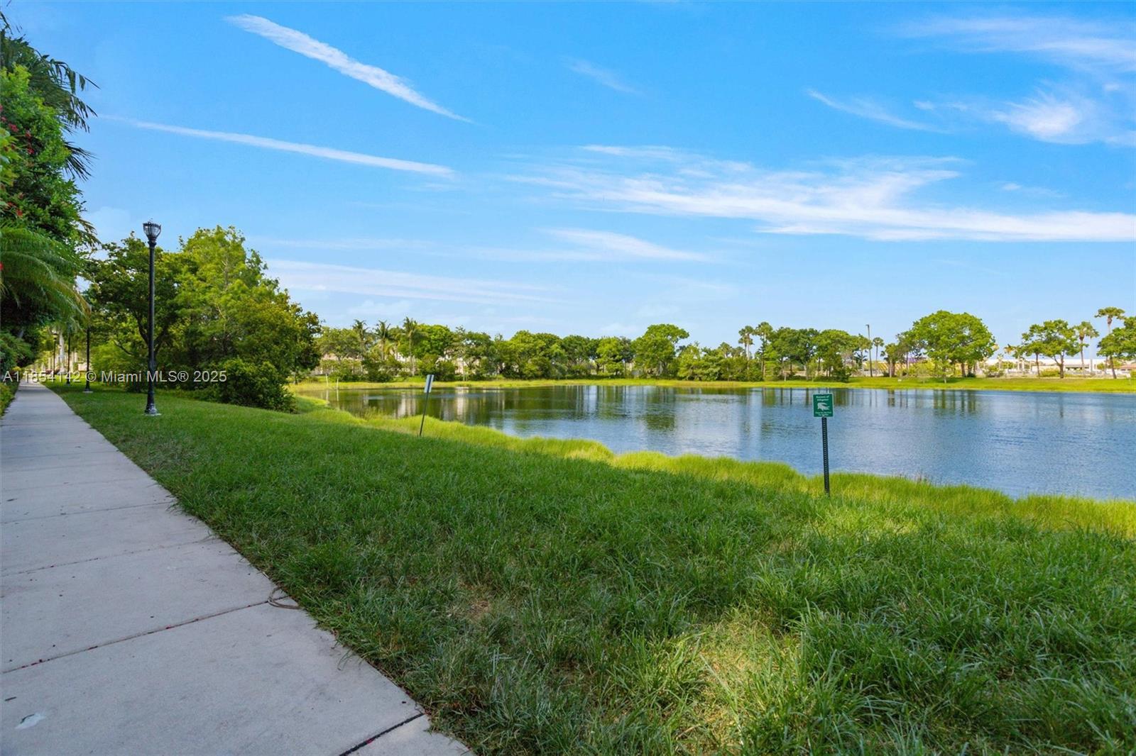 VIZCAYA LAKES CONDO - Residential Lease