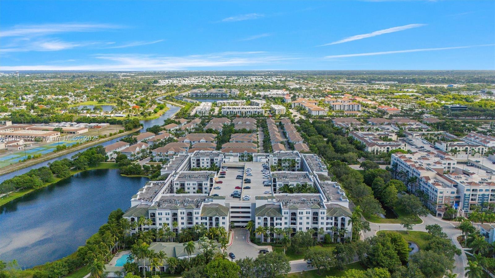 VIZCAYA LAKES CONDO - Residential Lease