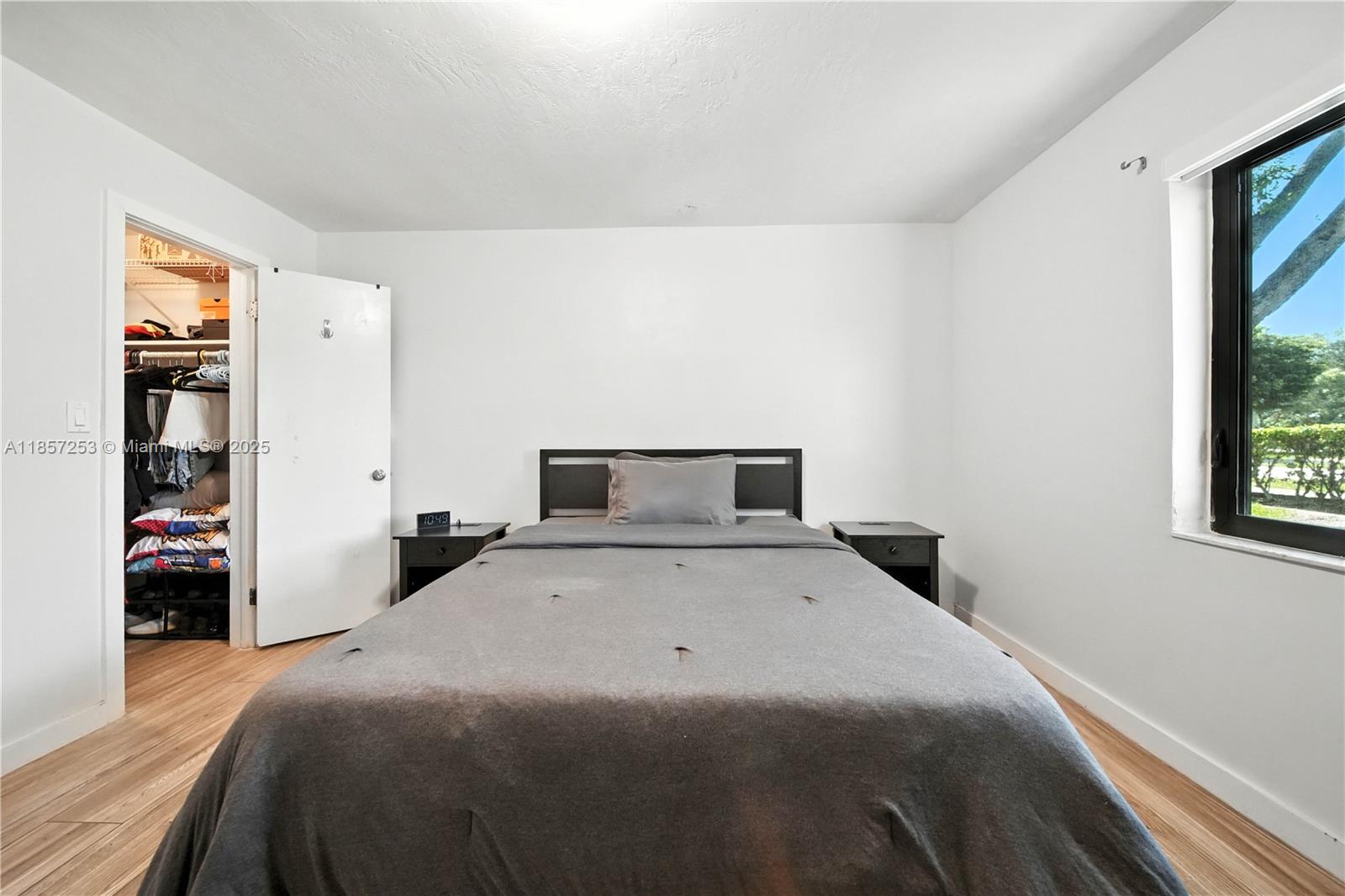 CASA GRANADA CONDO - Residential