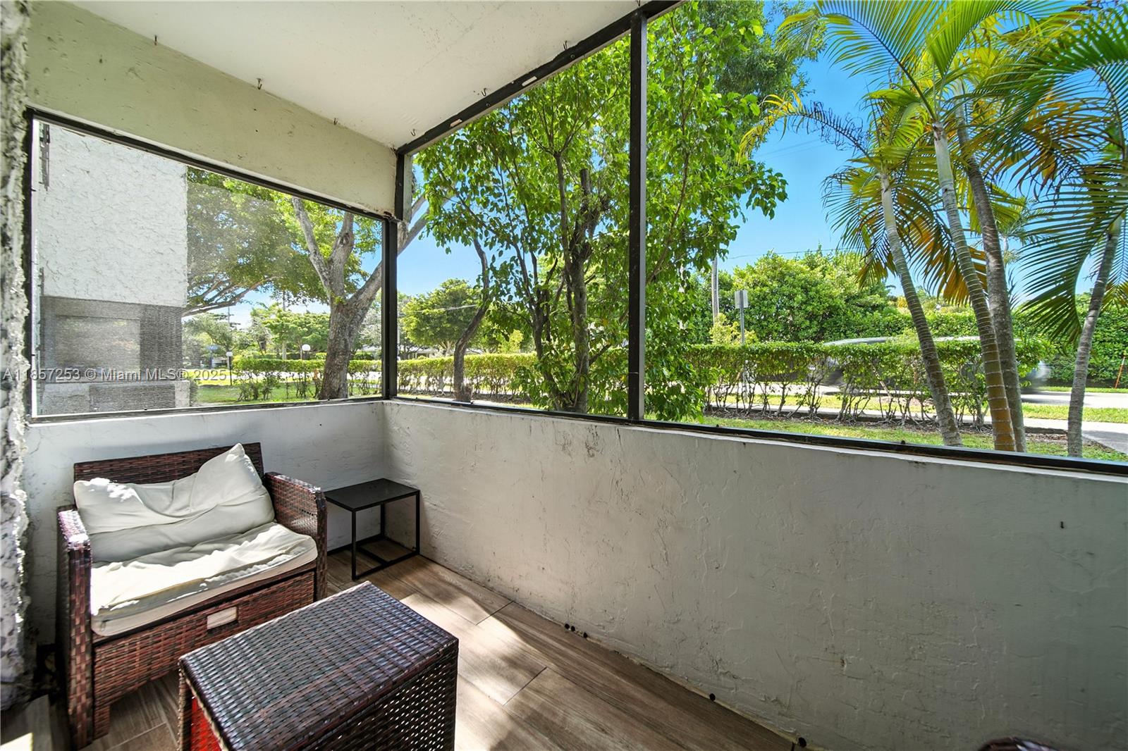 CASA GRANADA CONDO - Residential