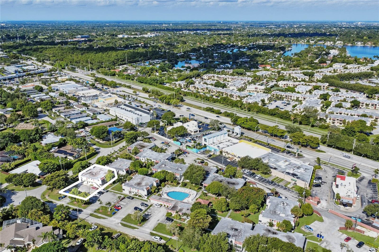 CASA GRANADA CONDO - Residential