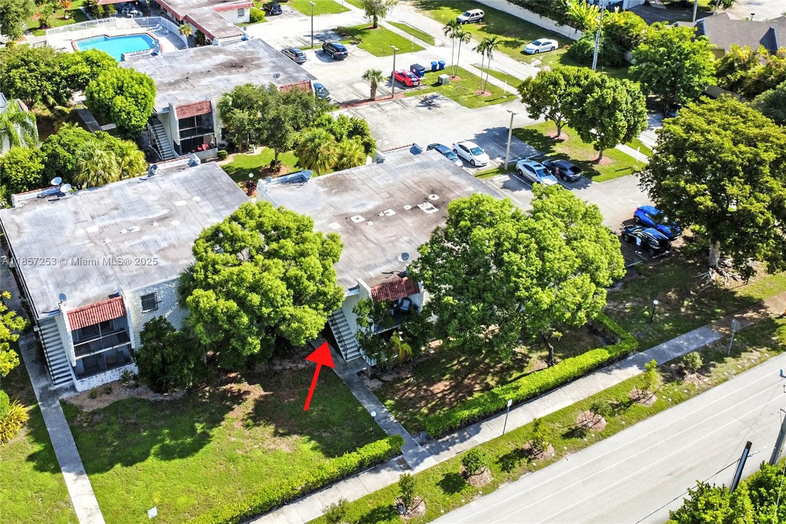 CASA GRANADA CONDO - Residential