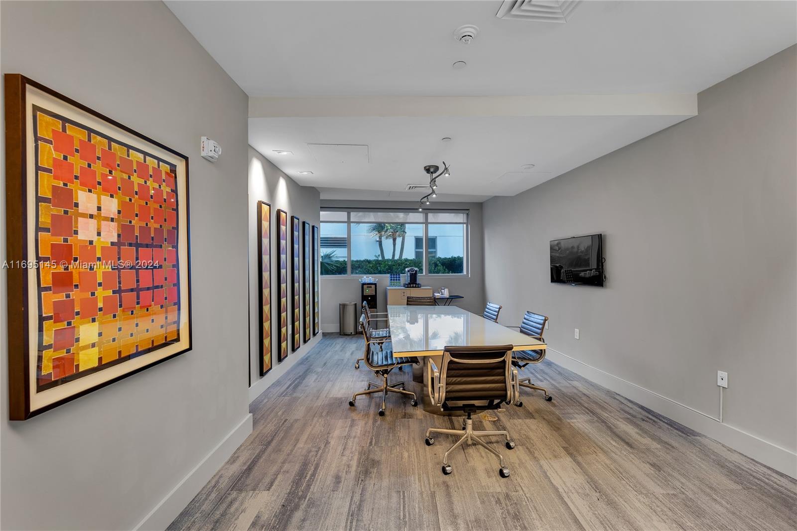 DIPLOMAT OCEANFRONT RESID - Residential