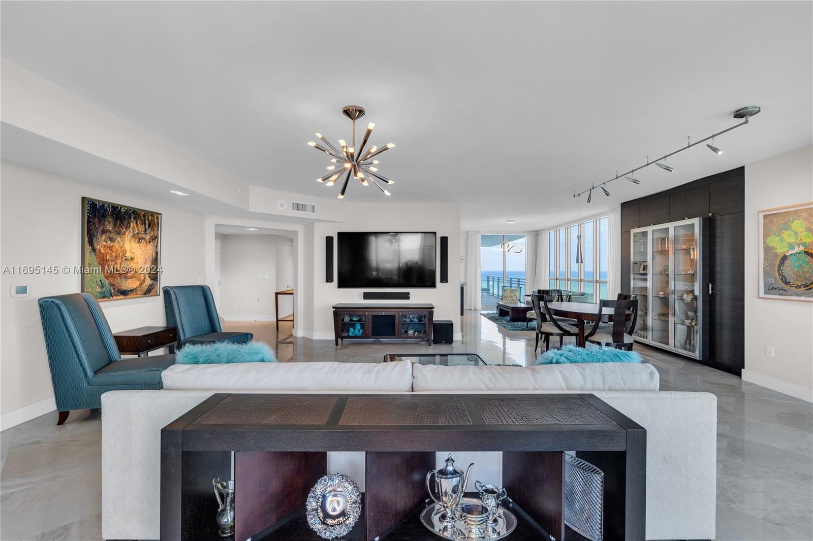 DIPLOMAT OCEANFRONT RESID - Residential