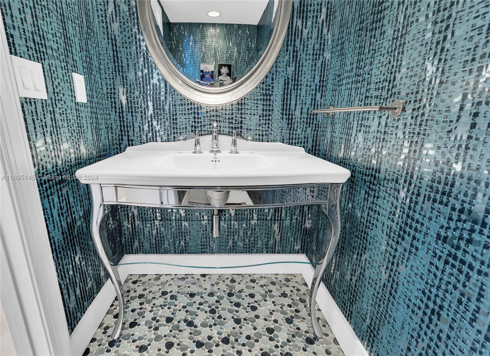 DIPLOMAT OCEANFRONT RESID - Residential