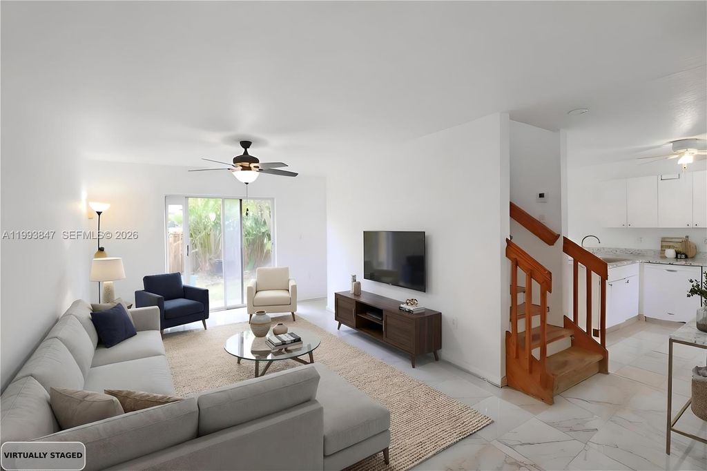 Photo of 1079 SE 12th Ter, Homestead, FL 33035 (MLS # A11993847)