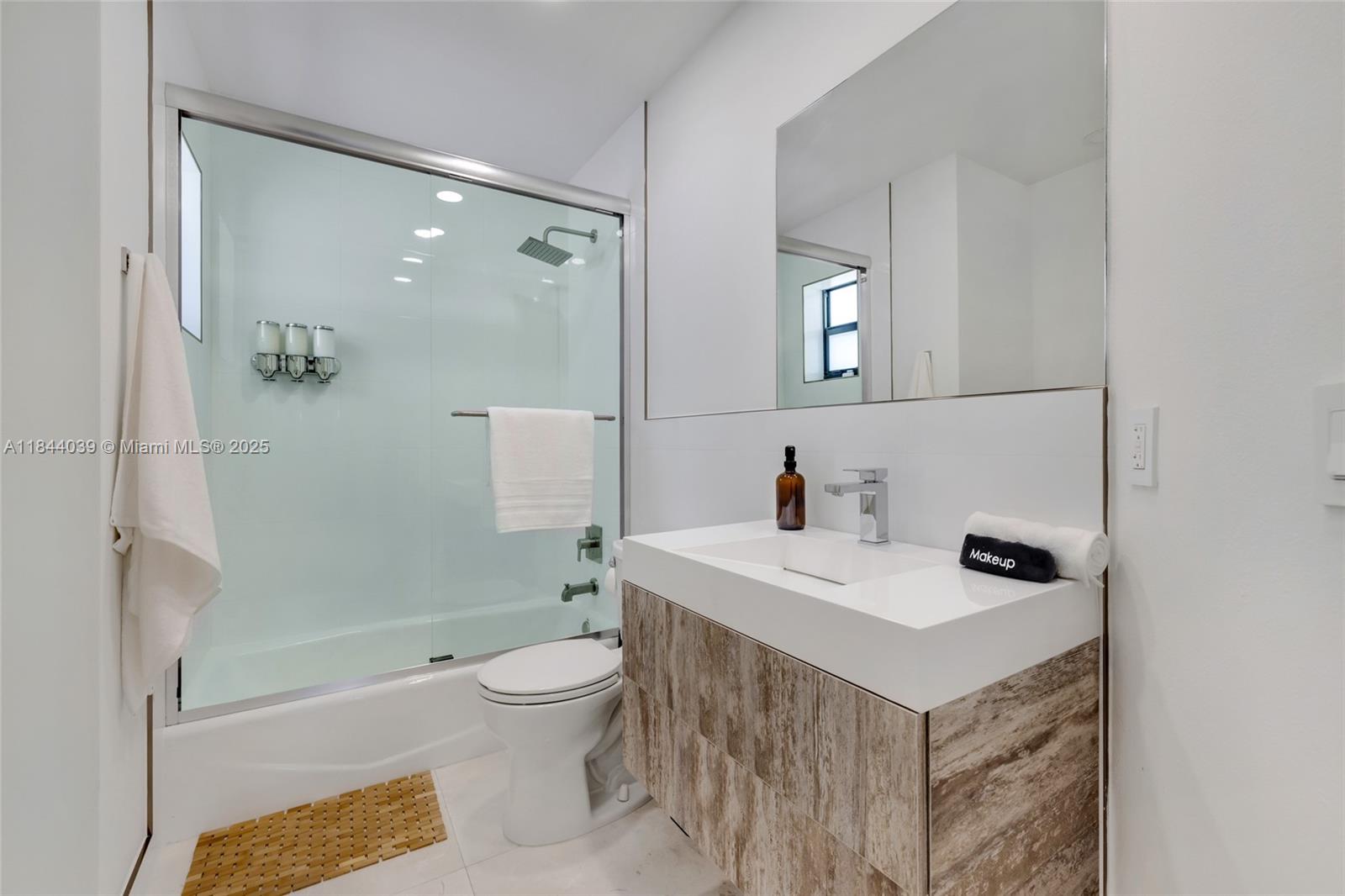 MILLER DRIVE ESTATES - Residential