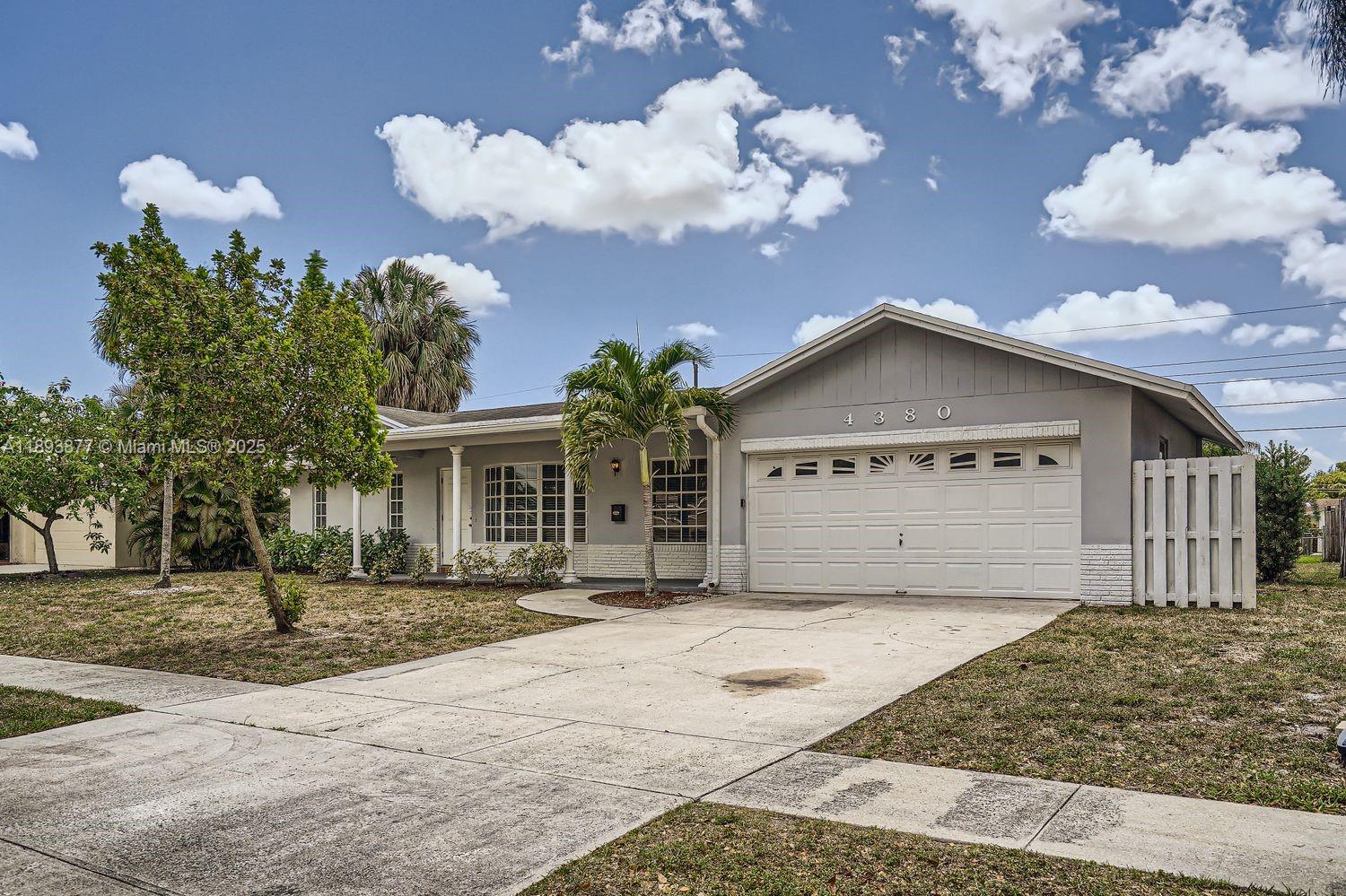 4380 NW 4th Ct