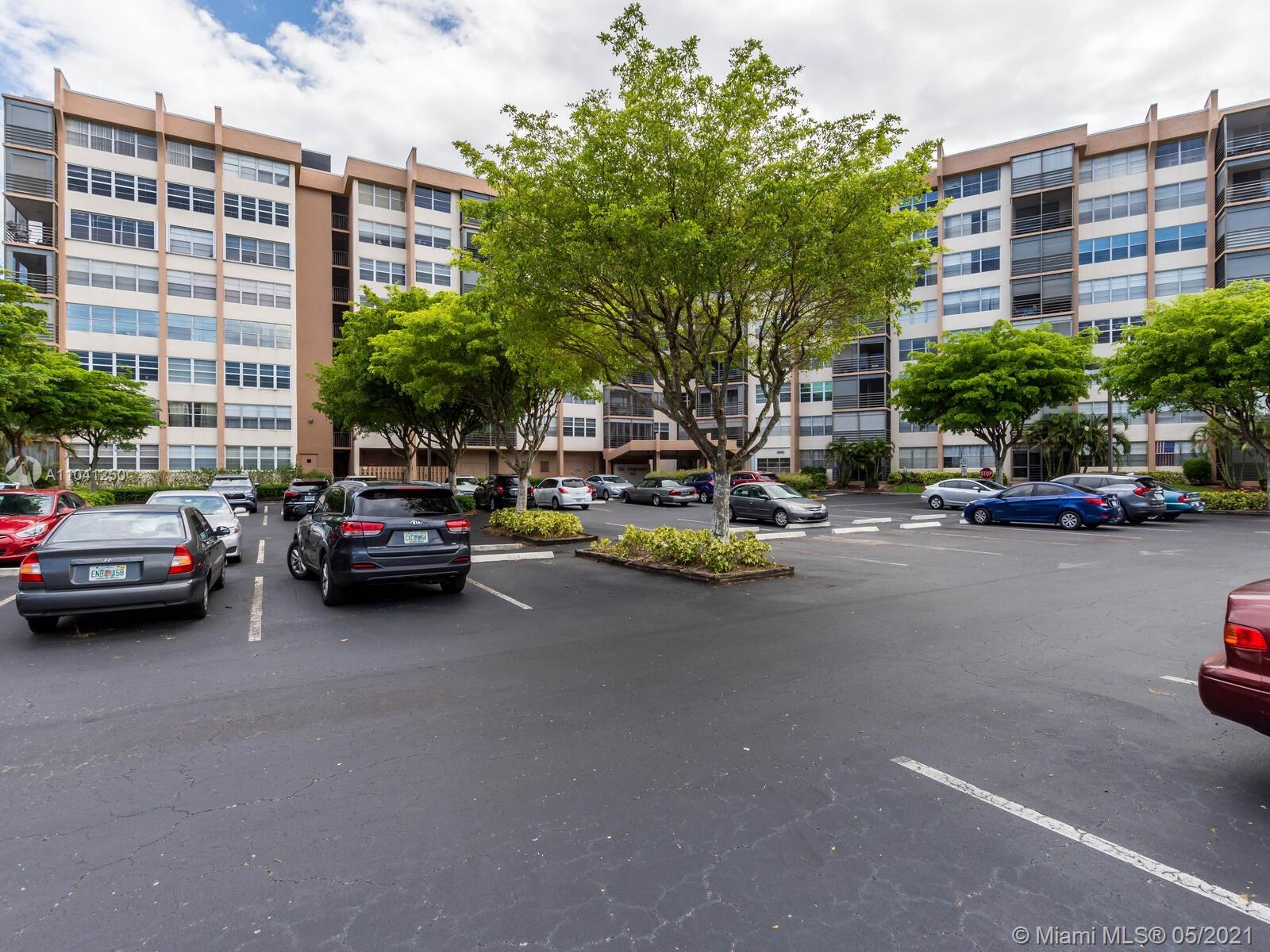 PARK PLACE #4 CONDO - Residential