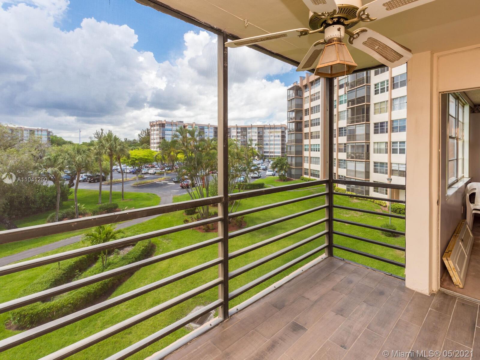 PARK PLACE #4 CONDO - Residential