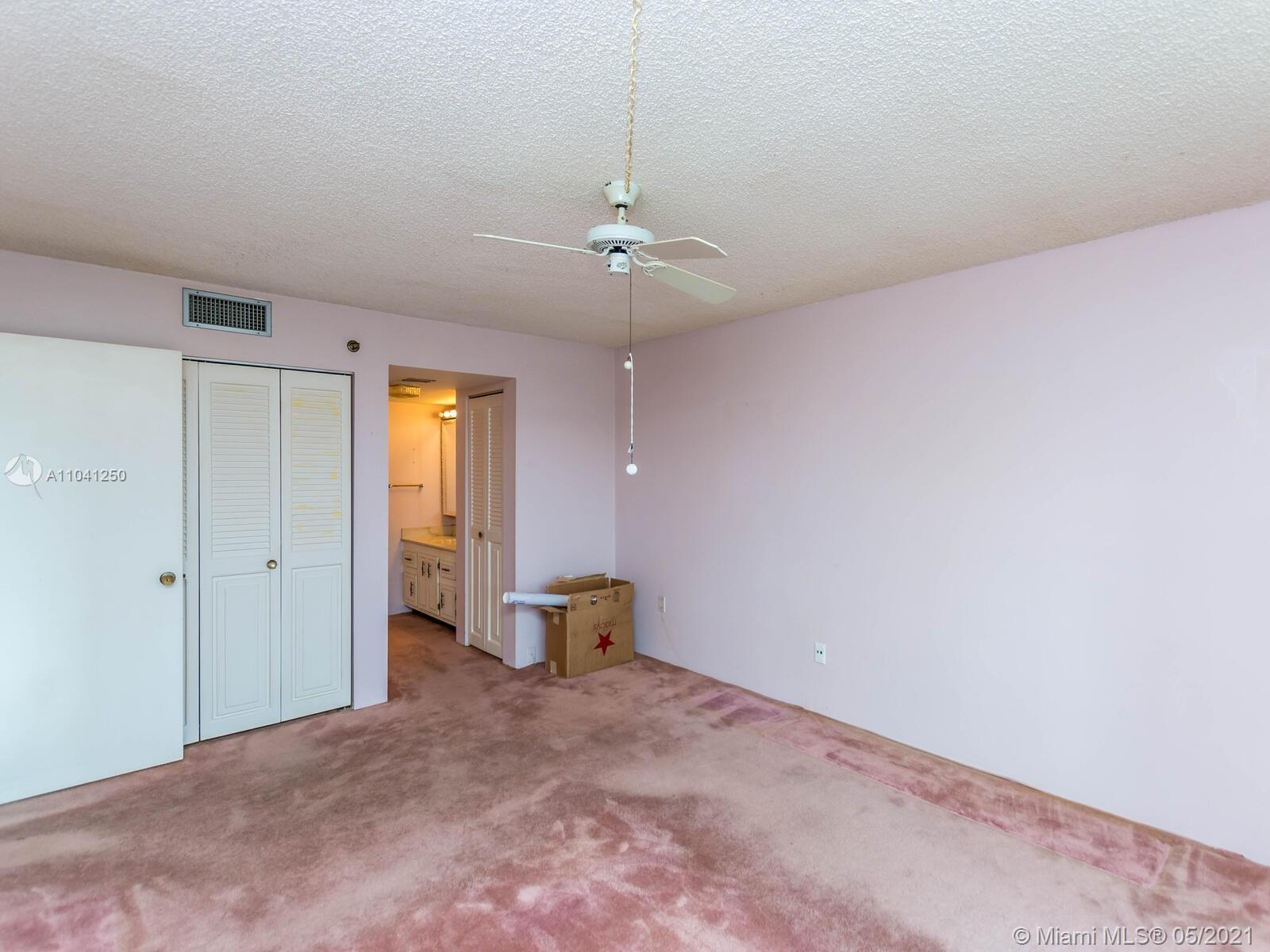 PARK PLACE #4 CONDO - Residential