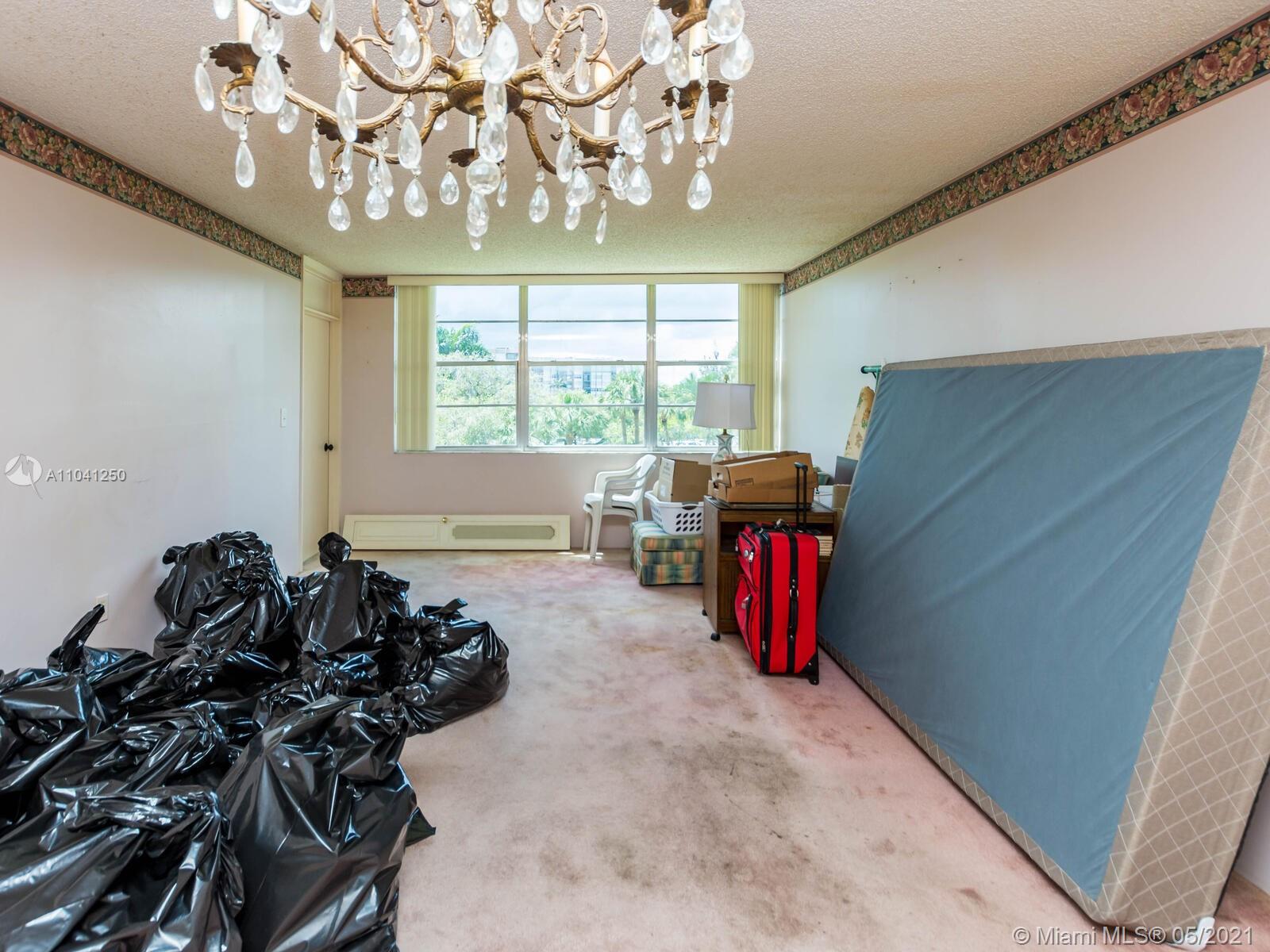 PARK PLACE #4 CONDO - Residential