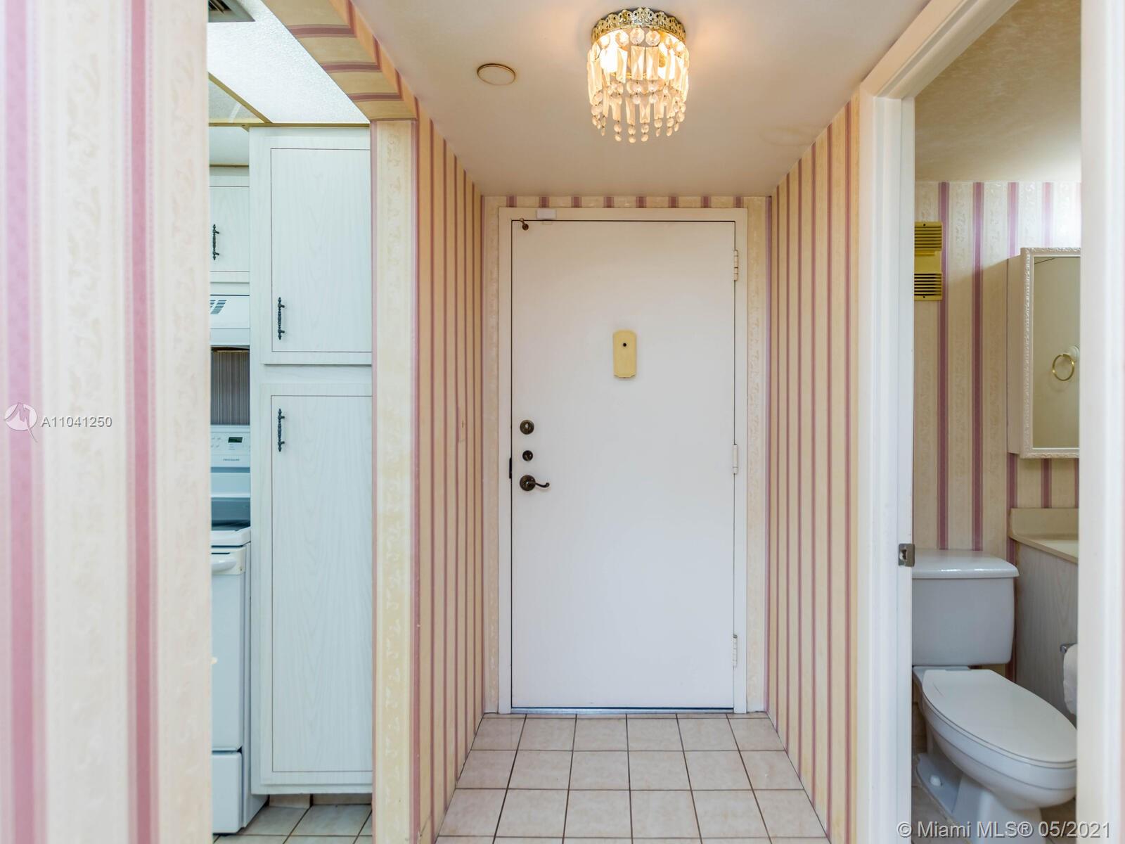 PARK PLACE #4 CONDO - Residential