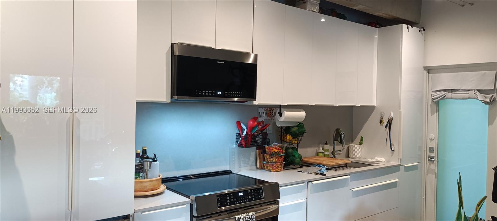 363 WASHINGTON AVE CONDO - Residential Lease